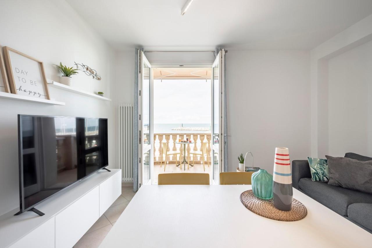 Sea View Apartment 산빈첸초 외부 사진